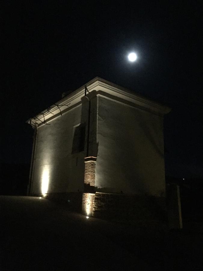 Cascina Baresane Bed & Breakfast Alba  Bagian luar foto